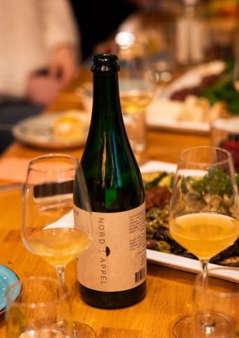 Handlese-Flasche der Nordappel-Vogelreihe